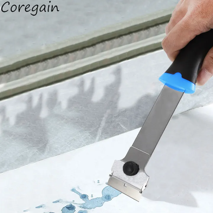 Long-handled%20metal%20cleaning%20tool;%20Steel%20plastic%20blade;%20Sticker%20remover;%20Car%20window%20cleaning.%20-%20Image%206