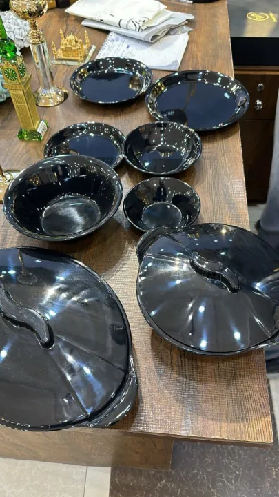 Premium%20Quality%206Pcs%20Melamine%20Plates%20Set%20Deep%20Quarter%20Medium%20Plate%20Melamine%20Double%20Glazed%20Black%20Color%20Plate%20Set%20Size%20"9"Inche%20-%20Image%204