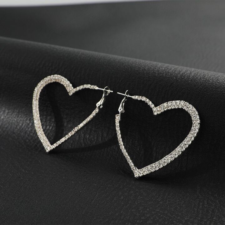2pcs%20Silver-plated%20Earrings%20Ladies%20Light%20Luxury%20Fashion%20Style%20Exaggerated%20Personality%20Big%20Love%20Wear%20To%20Enhance%20The%20Temperament%20-%20Image%205