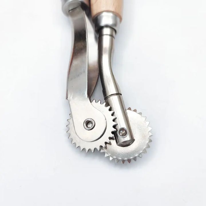 New%201Pcs%20Stainless%20Steel%20Leather%20Overstitch%20Wheel%20Space%20Paper%20Perforating%20Tool%20Tailor%20Stitch%20Marker%20Gear%20Roulette%20Patchwork%20Tool%20-%20Image%204