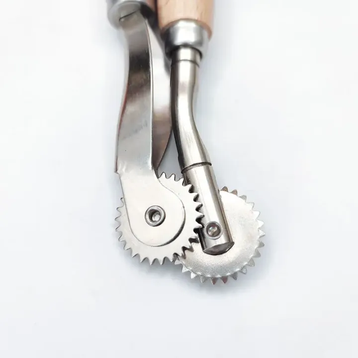 New%201Pcs%20Stainless%20Steel%20Leather%20Overstitch%20Wheel%20Space%20Paper%20Perforating%20Tool%20Tailor%20Stitch%20Marker%20Gear%20Roulette%20Patchwork%20Tool%20-%20Image%204