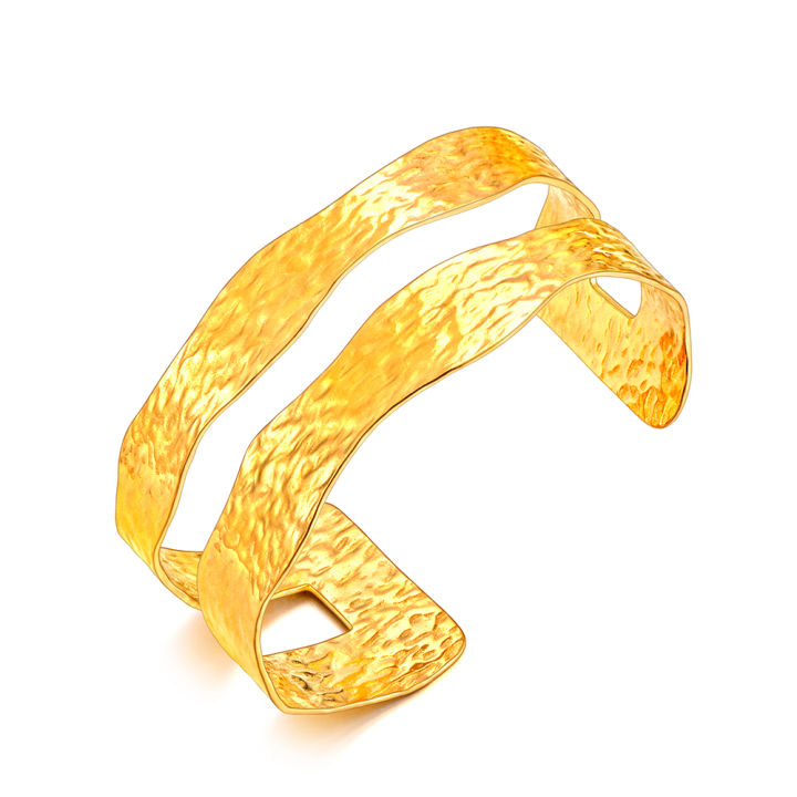 Lokaer%20Stainless%20Steel%20Handmade%20Casting%20Wide%20Cuff%20Open%20Bracelet%20Bangle%2018K%20PVD%20Plated%20Waterproof%20High%20Quality%20Jewelry%20B24082%20-%20Image%207