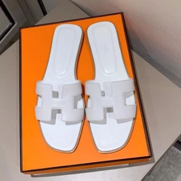 Women's%20Flat%20Sandal%20Summer%20Breathable%20PU%20Material%20Comfortable%20Slip-On%20Casual%20Footwear%20-%20Image%203