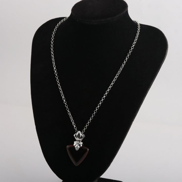 Anime%20Surrounding%20New%20Blood%20Red%20Necklace%20Women%20Carrying%20Red%20Heart%20Shaped%20Pendant%20Long%20Necklace%20-%20Image%206