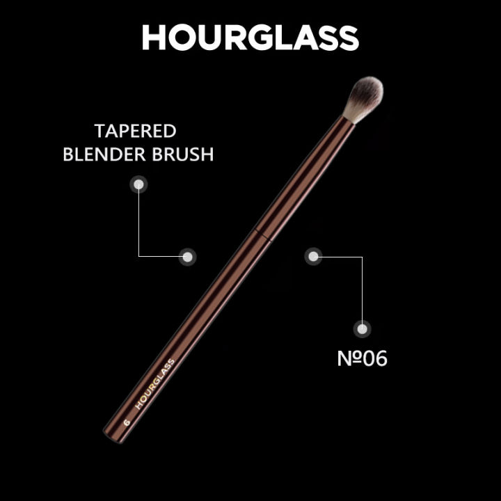 Hourglass%20Makeup%20Brush-%20No.6%20Tapered%20Blender%20Brush%20Soft%20and%20Skin-friendly%20Fiber%20Hair%20Fashion%20Design%20Single%20Eye%20Brush%20-%20Image%203