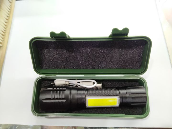 flashlight%20tarch%20USB%20charging%20port%20heavy%20duty%20-%20Image%209