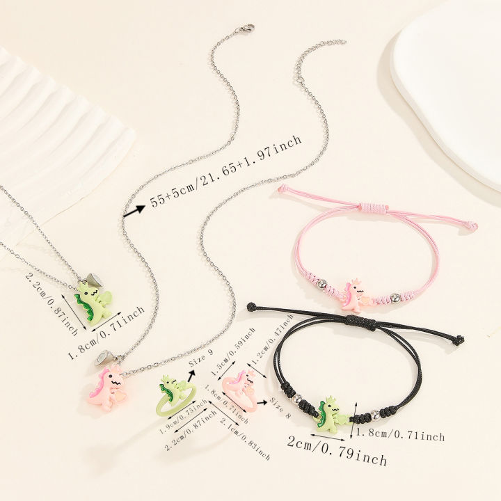 6-Piece%20Set%20Glowing%20Heart%20Dinosaur%20Couple%20Necklace%20Bracelet%20Ring%20Set%20Cute%20Luminous%20Crown%20Accessories%20for%20Valentine's%20Day%20%20-%20Image%205