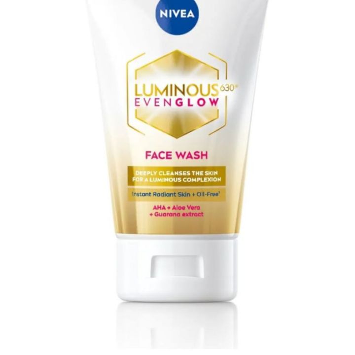 NIVEA Luminous Even Glow Face wash with an oil free formula, infused with AHA, Aloe vera, Guarana Extracts, Deeply cleanses, for Normal & Sensitive Skin, For Women & Men| 100ml