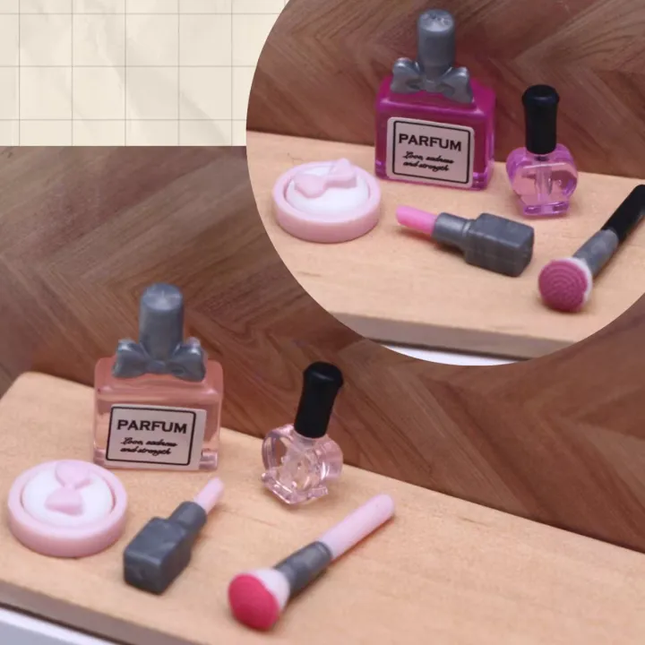 5%20pieces/set%20of%20dollhouse%20mini%20makeup%20set:%201/12%20mini%20lipstick%20perfume%20puff%20nail%20polish%20makeup%20brush%20model%20OB11%20accessories%20-%20Image%202