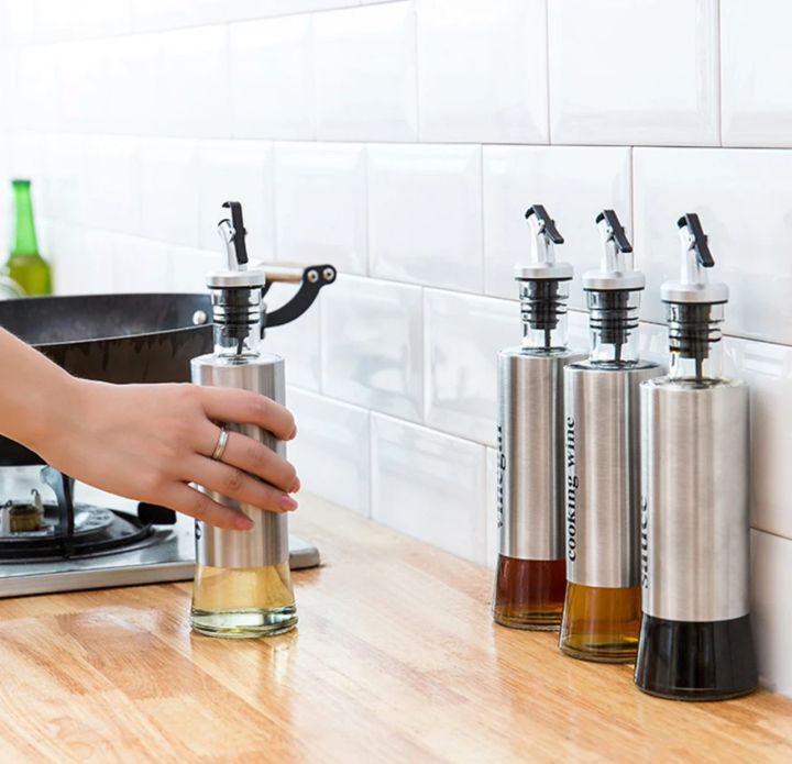 Oil Bottle with Scale Visible Oil Pot Seasoning Bottle Multifunctional Glass Seasoning Dispenser for Kitchen 300ml