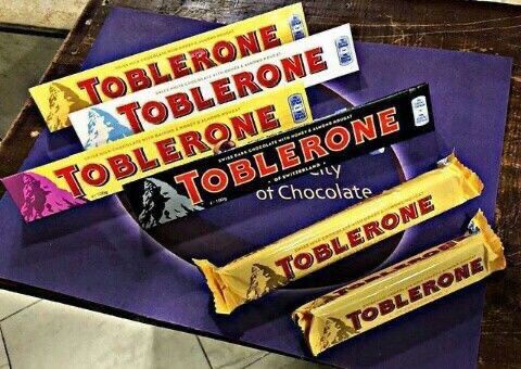 (Imported%20Chocolates)Pack%20of%2010%20mix%20chocolate%20(Toblerone,Snickers,Bounty,Kitkat,Twix)%20-%20Image%205