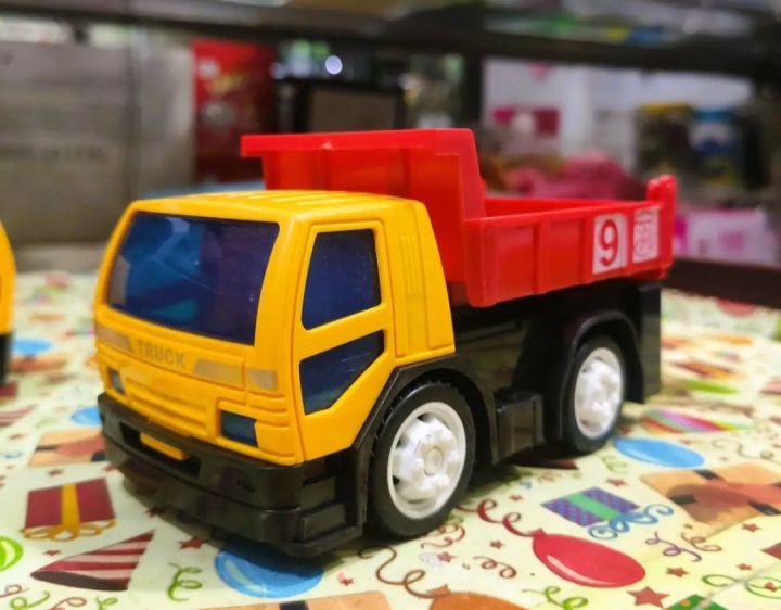 New%20Toy%20Truk-Beku%20fiction%20car%20-%20Image%205