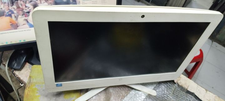 all in one Hp pc, Display -FHD, SSD 120, Ram- 4 gb, 2 duel core