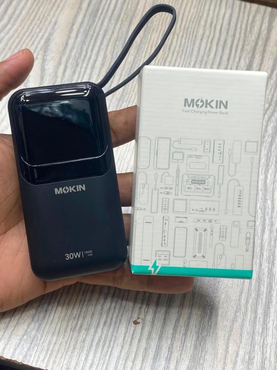 MOKiN 10000mAh 30W Fast Charging Power Bank | Built-in USB-C & Lightning Cables | PD 30W USB-C | QC 22.5W USB-A | Digital Display | Compact Portable Power Bank