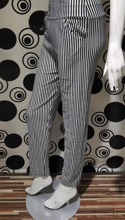 Women Black & White Thin Vertical Striped Leggings Trousers