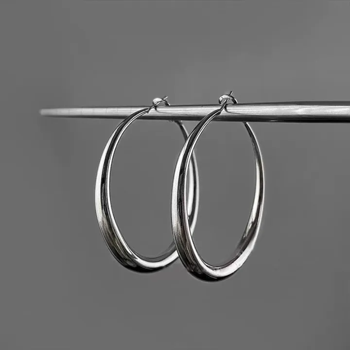 New%20Big%20Circle%20Hoop%20Earrings%20for%20Women%20Trendy%20Exaggerated%20Silver%20Gold%20Color%20Metal%20Geometric%20Smooth%20Round%20Earring%20Jewelry%20-%20Image%204