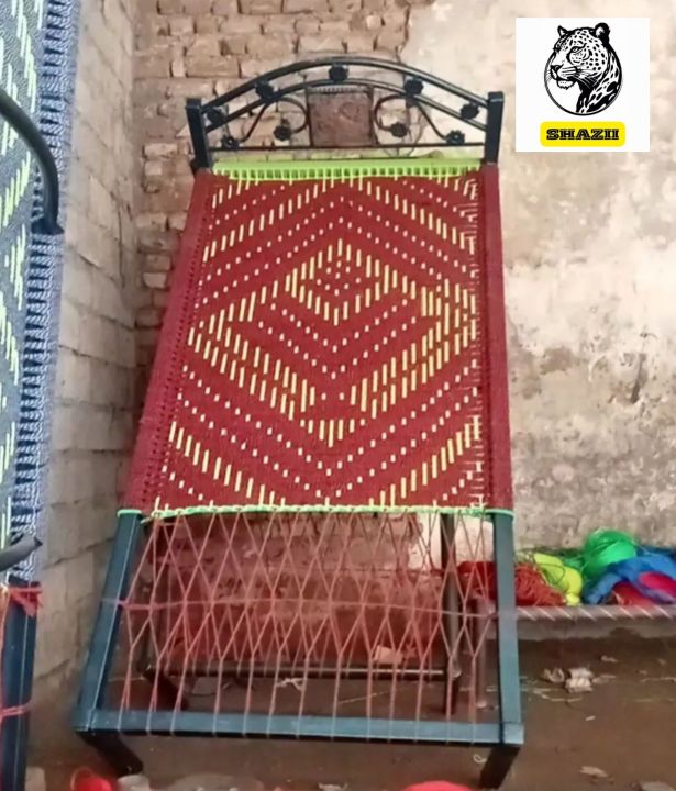 Chorus%20Pipe%20Sooter%20Charpai%20%20,%20Charpai%20,%20Bed%20,%20Iron%20charpai%20,%20Iron%20Bed%20-%20Image%203