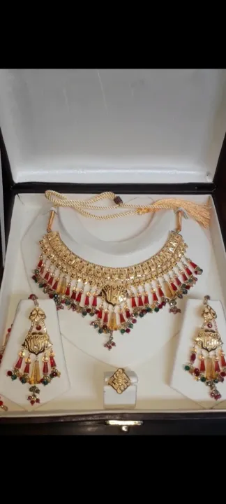 Gold%20plated%20jewellery%20set%20for%20Bridal-Custom%20Made%2024K%20Gold%20Plated%20necklace%20for%20girls-Gold%20plated%20jewellery-fashion%20jewellery-Bridals%20necklace%20-%20Image%204