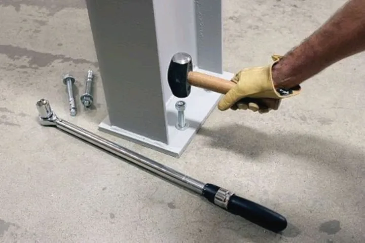 Hot%20Dip%20Galvanized%20/%20Zinc%20Plated%20Anchor%20Bolt%20/%20Wedge%20Anchor%20Fully%20Threaded%20Heavy%20Duty%20Expansion%20Anchor%20Bolts%20(10,%2012M%20x%20100,%20150mm)%20-%20Image%205