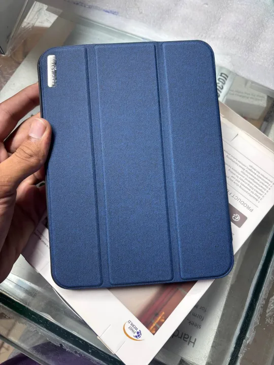 Book%20cover%20for%20iPads%20with%20pen%20holding%20available%20all%20models%20-%20Image%203