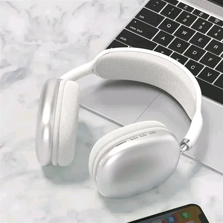 P9%20Wireless%20Bluetooth%20Headphones%20With%20Mixed%20Colour%20with%20Stereo%20Headset%20Compatable%20of%20ear%20-%20Image%207