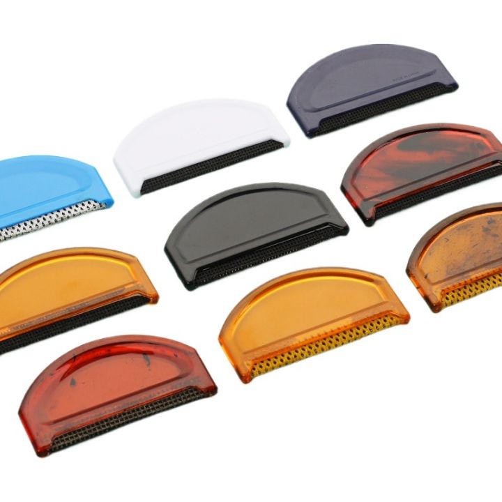 Amber%20Clothes%20Lint%20Brush%20-%20Semi-Circular%20Wool%20Fabric%20Shaver,%20Manual%20Lint%20Remover%20for%20Sweaters/Coats%20(Garment%20Care%20Tool)%20-%20Image%202