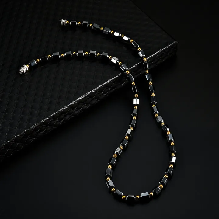 Magnetic%20Black%20Onyx%20Gold%20Bead%20Necklace%20Unisex%20Healing%20Therapy%20Jewelry%20For%20Men%20Women%20with%20Magnetic%20Clasp%20-%20Image%204
