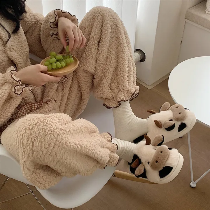New%20Winter%20Unisex%20Cartoon%20Cow%20Warm%20Plush%20Slippers%20Couple's%20Indoor%20Non-slip%20House%20Slides%20Men%20And%20Women%20Toe%20Wrap%20Home%20Cotton%20Shoes%20-%20Image%205