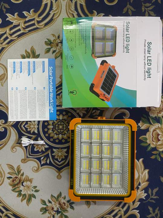 1000W%20solar%20flood%20light%20-%20Image%205