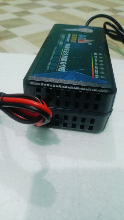 DJ%2012V%2030-200Ah%20Smart%20Heavy%20Duty%20Battery%20Charger%20%7C%20Lead%20Acid%20&%20Dry%20Cell%20Charger%20for%20Car,%20Auto%20Rickshaw,%20UPS%20&%20IPS%20%7C%20Professional%20Fast%20Repair%20Charger%20-%20Image%208