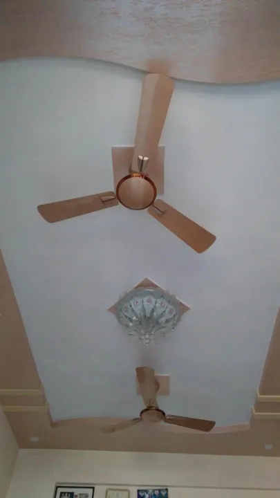 Usha%20Striker%20Galaxy%201400%20mm%203%20Blade%20Ceiling%20Fan%20(Bright%20Gold)%20-%20Image%204