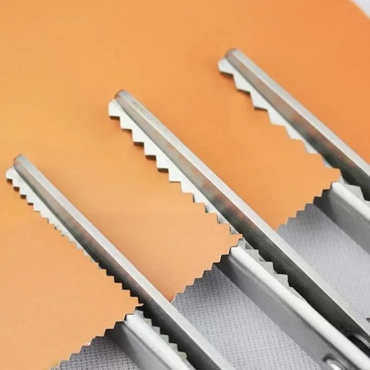 3/5/7mm%20Dressmaking%20Scalloped%20Edge%20Pinking%20Shears%20Scissors%20Clipper%20Cutter%20Sewing%20Professional%20Tailor%20Scissors%20Cloth%20Tailoring%20-%20Image%202