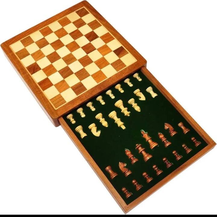 Wooden%20Chess%20With%20Board%20(18x18%20cm)%20-%20Image%203