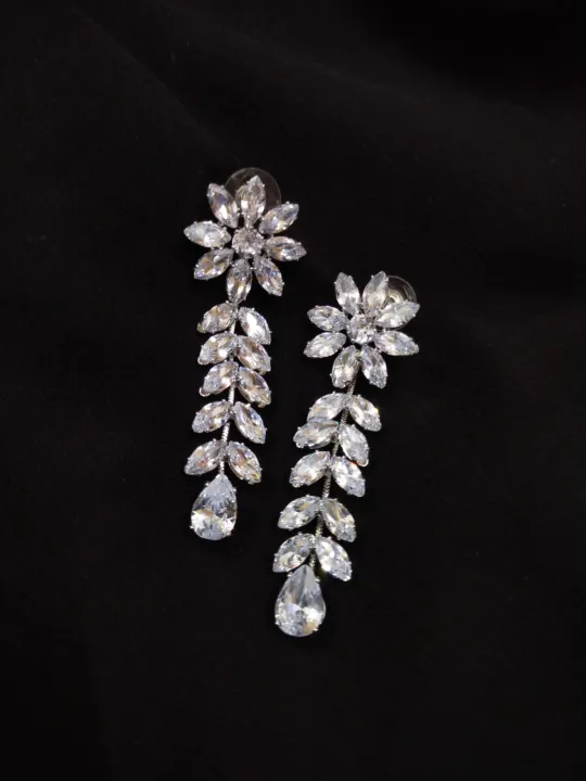 Silver%20zircon%20Earrings%20-%20Image%203
