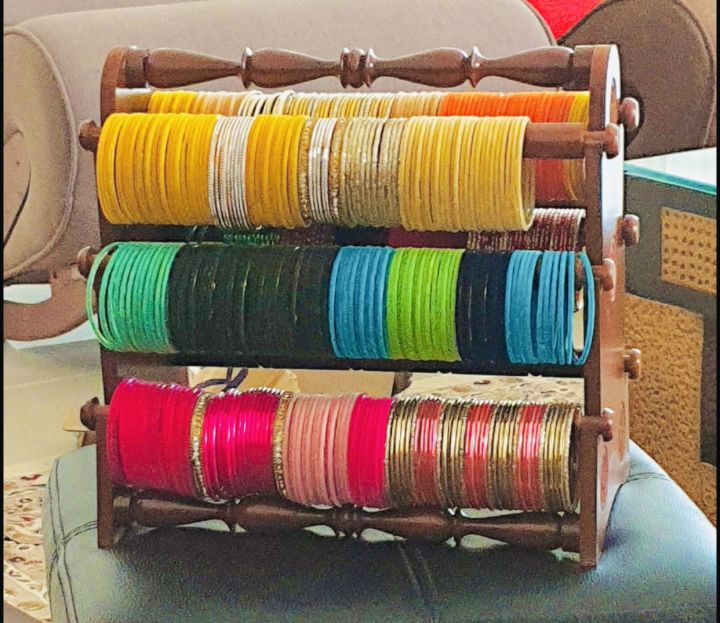 Bangle%20Bracelet%20Jewellery%20Display%20Stand%206%20Bars%20Wooden%20Hand%20Crafted%20Stained%20Brown%20-%20Image%202