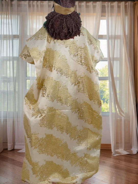 Women's%20Elegant%20Rhinestone%20Embellished%20Long%20Kaftan%20Dress%20Abaya%20Shinny%20Stylish%20Traditional%20African%20Outfit%20-%20Image%204