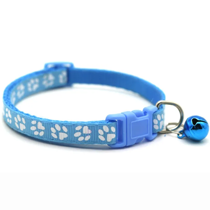 Adjustable%20Cat%20Collar%20with%20Bell%20%E2%80%93%20Paw%20Print%20Design%20-%20Image%206