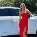 2024 Spring/Summer European and American Fashion Trend Women's New One Shoulder Bra Wrap Hip Slim Fit Irregular Dress. 