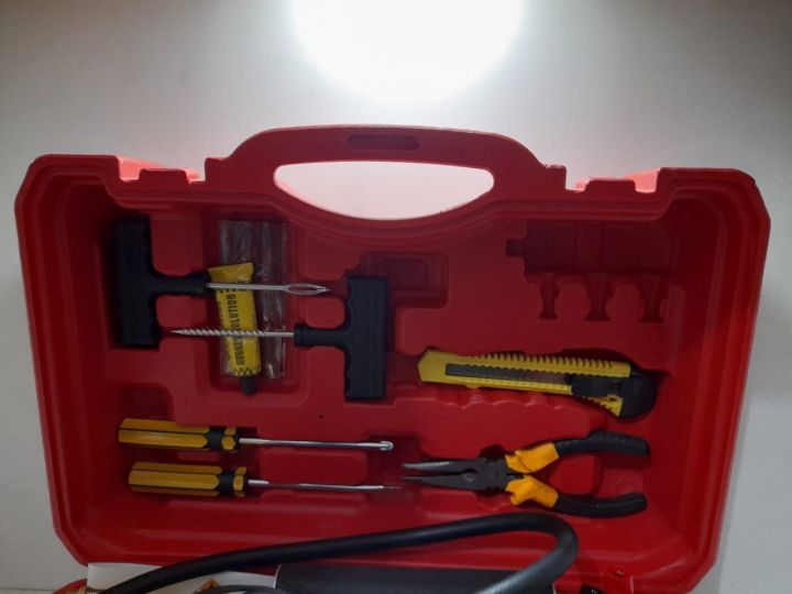 CAR%20AIR%20TIRE%20COMPRESSOR%20DOUBLE%20CYLINDER%20WITH%20PUNCTURE%20TOOL%20KIT%2012V%20TYRE%20INFLATER%20CAR%20PUMP%20-%20Image%203