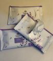 10 sheets of natural fragrance in very beautiful and cute packaging Yardley moisturizing and rejuvenating, fine fragrance wipes, lavender with no alcohol, 10 wipes per packaging.. 