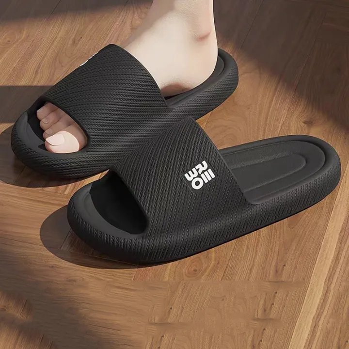 Summer%20Fashion%20Slippers%20Men%20Shoes%20Cloud%20Slippers%20For%20Men%20Home%20Flat%20Sandals%20Massage%20Flip%20Flops%20Couples%20Bathroom%20Indoor%20Slides%20-%20Image%207