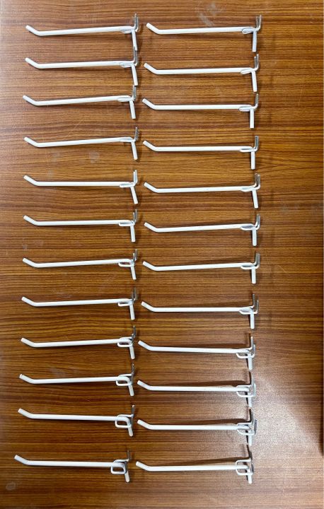 Pegboard%20tool%20hanging%20board%2045"%20x%2045"%20with%2024pcs%20clips%20of%206"%20-%20Image%205