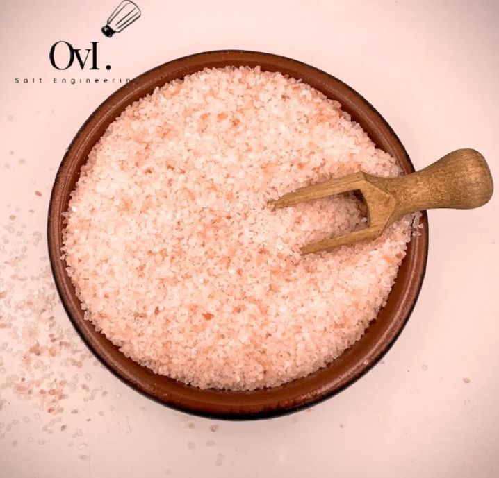 1Kg%20Pink%20Salt%20Small%20Grounds%200.5-1mm%20Economy%20Packaging%20-%20Image%204