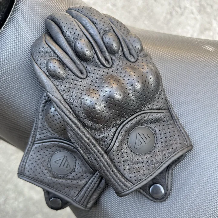 Retro%20Motorcycle%20Gloves%20Perforated%20Glove%20Breathable%20Genuine%20Leather%20Black%20All%20Seasons%20Moto%20Racing%20Cycling%20Motocross%20Bike%20Knight%20-%20Image%206