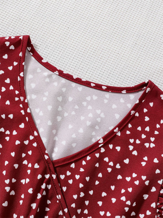 Girls%20retro%20red%20dress%20with%20white%20dots:%20elegant%20V-neck%20design,%20comfortable%20fit,%20suitable%20for%20parties%20and%20daily%20life%20-%20Image%204