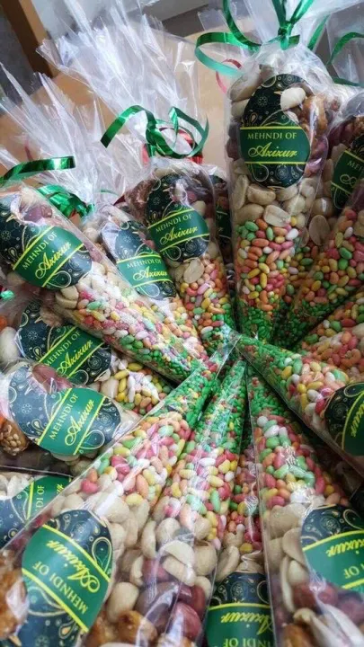 customized%20name%20sweet%20mehndi%20cone/%20mayon%20events%20giveaway/%20mehndi%20favours/%20mayon%20return%20favours%20/%20mehndi%20decor/%20mehndi%20gifts%20-%20Image%204