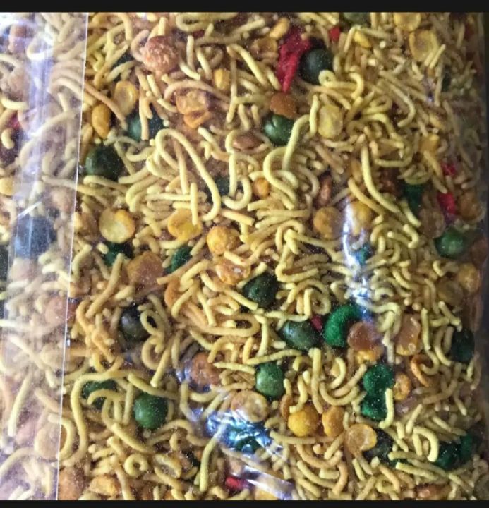 1kg%20tasty%20INDIAN%20mixture%20ready%20to%20eat%20mixture..%20bites%20with%20murukku%20-%20Image%203