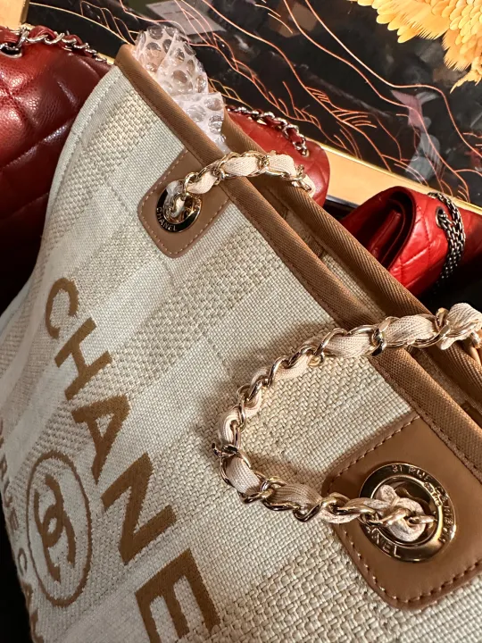 Chanel%20Deauville%20Tote%20bag%20-%20Image%205