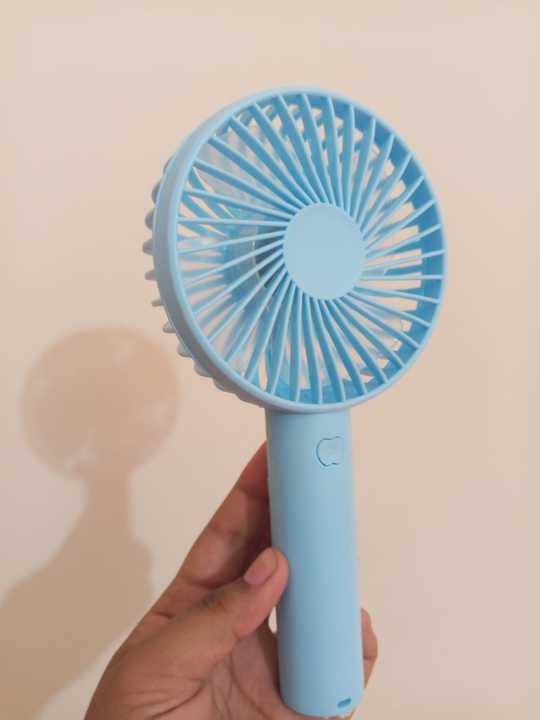 Portable%20Mini%20Rechargeable%20Fan%20%E2%80%93%20Ideal%20for%20Indoor%20&%20Outdoor%20Use,%20Travel-Friendly%20-%20Image%205