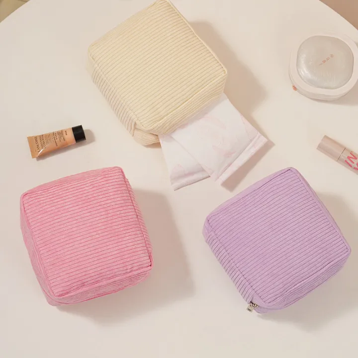 Sanitary%20Napkins%20Organizer%20Bags%20Women%20Portable%20Makeup%20Lipstick%20Travel%20Organizer%20Bag%20Multifunctional%20Mini%20Earphone%20Storage%20Pouch%20-%20Image%202